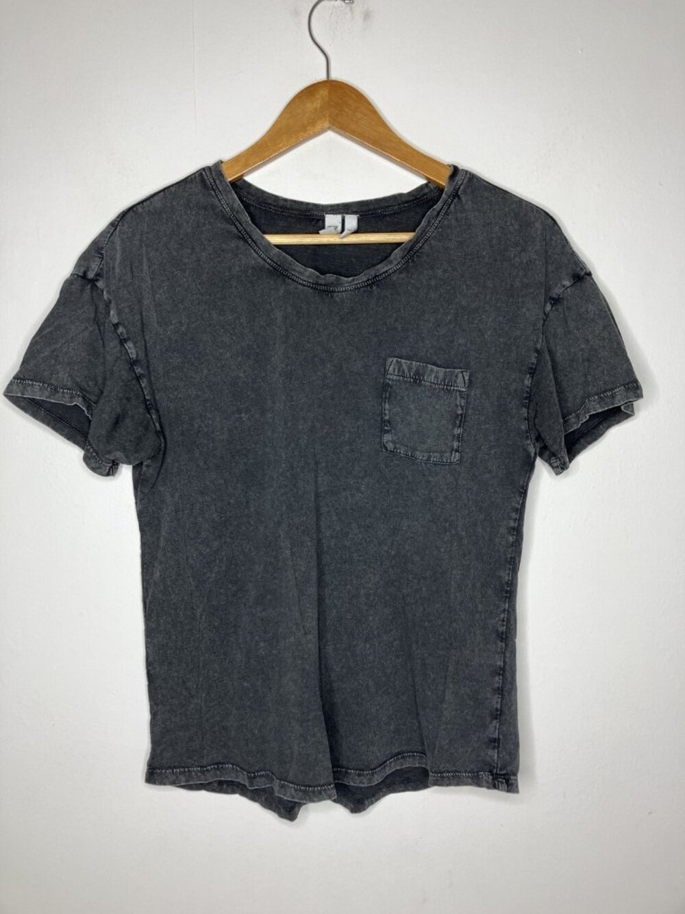 Z by Zella Women's M Washed Gray Short Sleeve Pocket T-Shirt Cotton Blend Crew